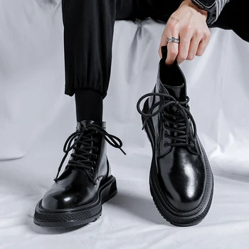 Gençlik erkek botları moda ingiliz tarzı Martin çizmeler kaymaz kalın alt orta üst