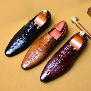 Yeni 2023 Marka Loafer'lar Erkekler Elbise Ayakkabı Nefes Timsah Desen Trend erkek İş rahat ayakkabılar erkek mokasen ayakkabıları Yumuşak Moccasins