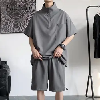 Erkek Yakışıklı İki Parçalı Set Moda Yüksek Boyun Zip Kısa Kollu Üst + kısa pantolon seti Yaz Harajuku Düz Renk Gevşek Erkek Giyim